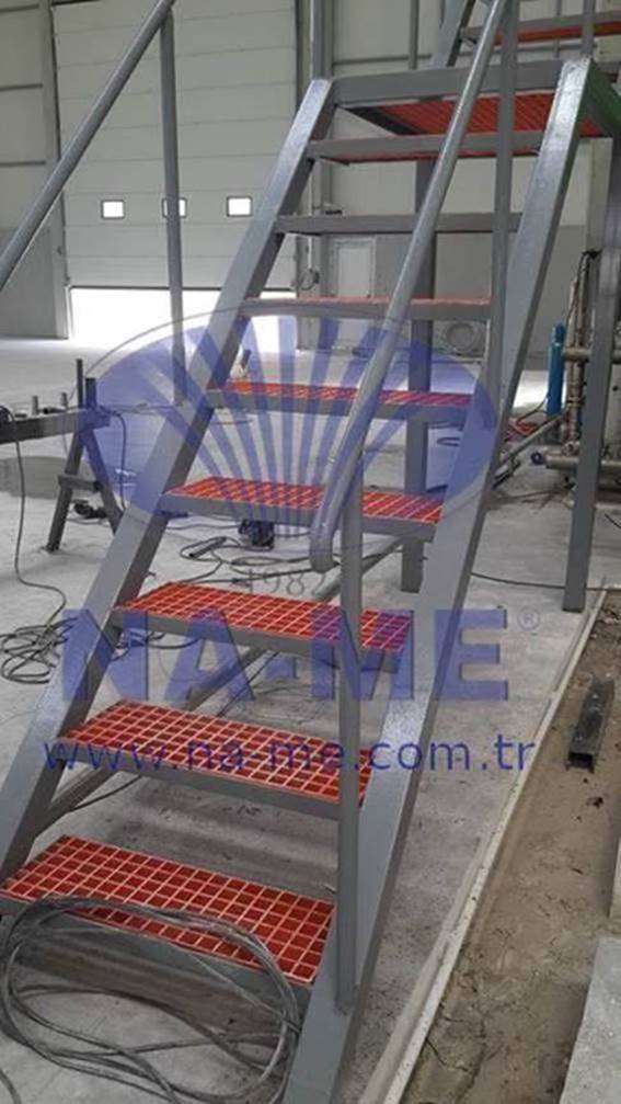 Kırmızı endüstriyel platform