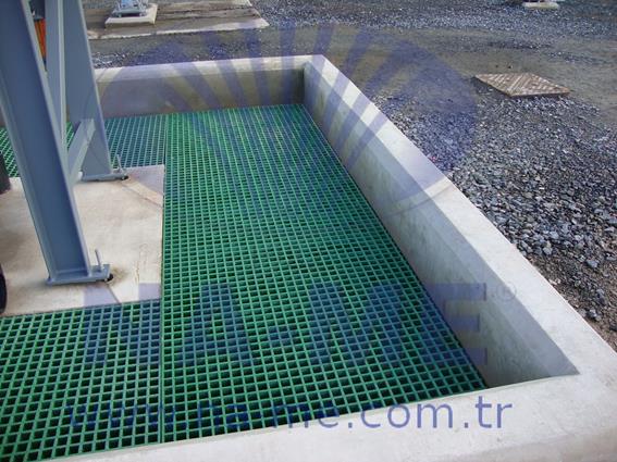 Havuz içi platform