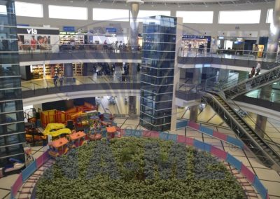 Antalya Havalimanı terminal atriyumu ve iç mekân peyzajı