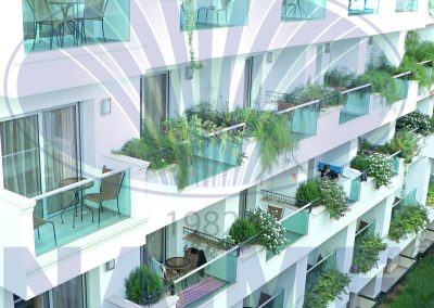 Royal Asarlık Beach Hotel'in bitkilerle düzenlenmiş cam balkonları