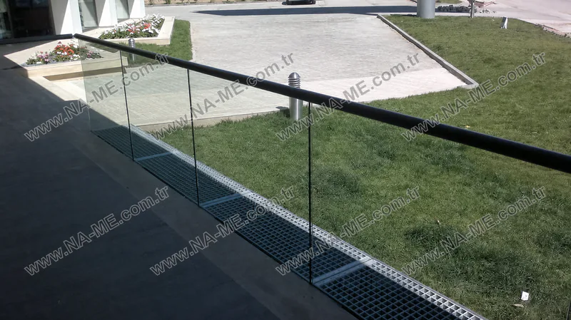 Polimer kanal gövdesi üzerinde kullanılan CTP kompozit ızgara