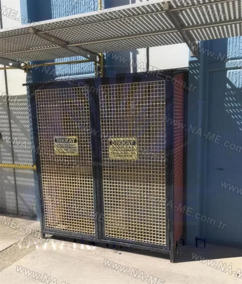 Grating panel doors on a natural gas protection cabinet