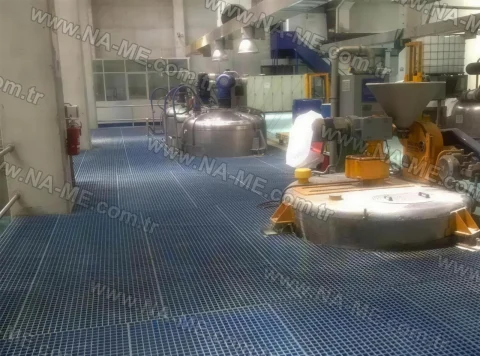 Grating floor in the process area of a chemical plant